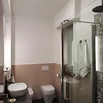 Apartment Al Trilocale Metro A Rom